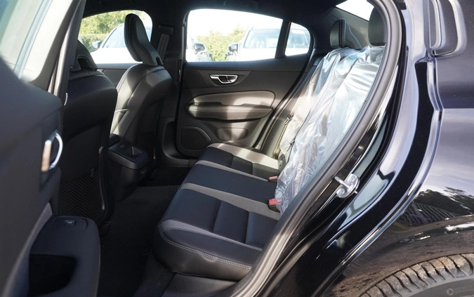Volvo S60 cena 273209 przebieg: 1, rok produkcji 2023 z Tarnobrzeg małe 154